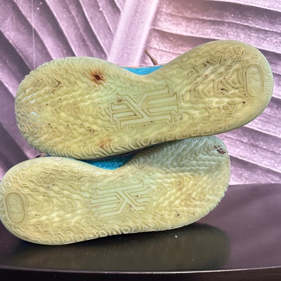 Nike Sneakers Kyrie Ripple 5Y 5 CT4080-207 Camo Net Basketball High Tops - Picture 5 of 14